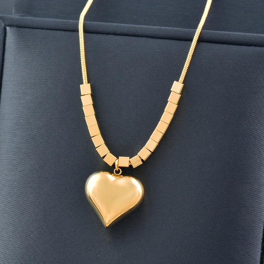 Stainless Steel Gold Color Heart Necklaces for Women Heart Pendant Chain Engagement Jewelry Korean Fashion