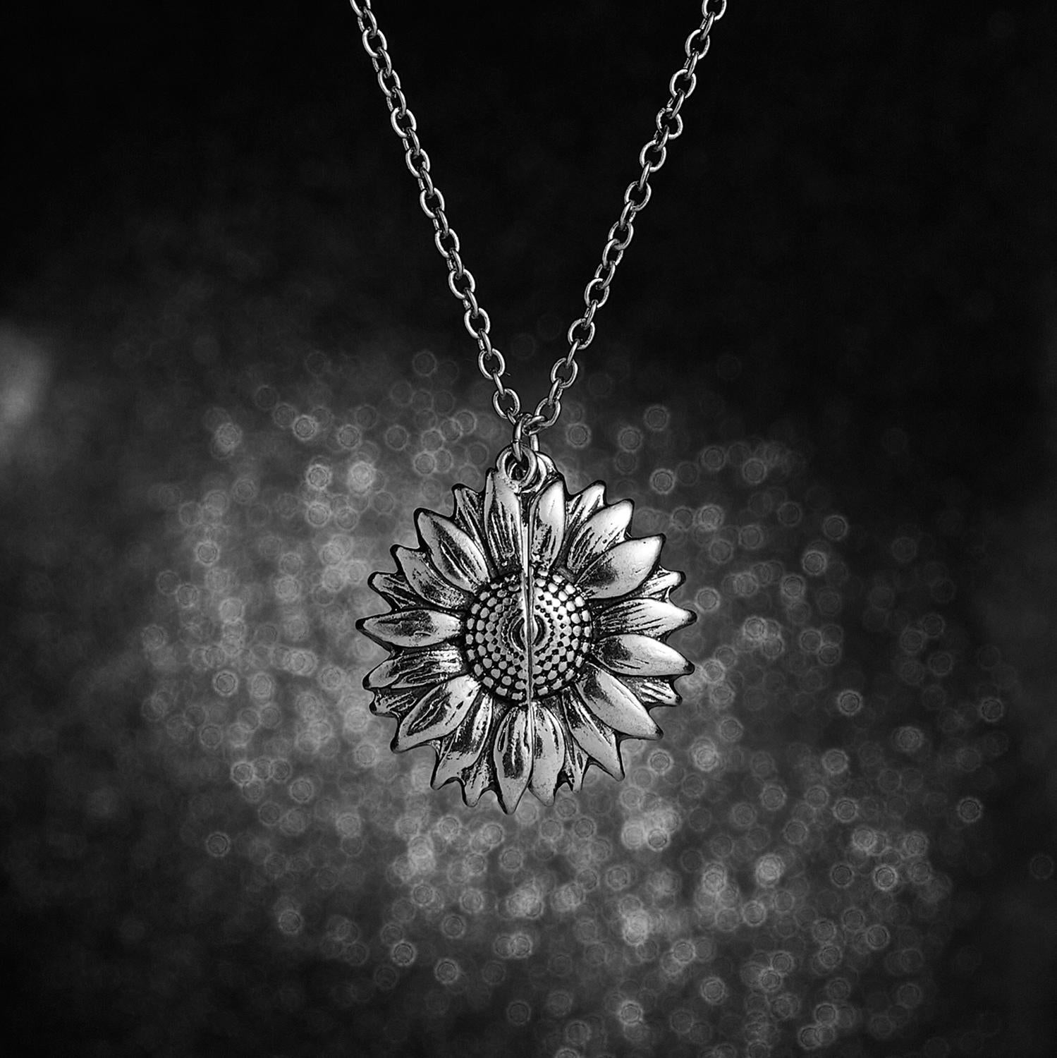 You Are My Sunshine Vintage Creative Sunflower Pendant Double-Layer Open Necklace Sweater Necklaces for Women Jewelry Gift